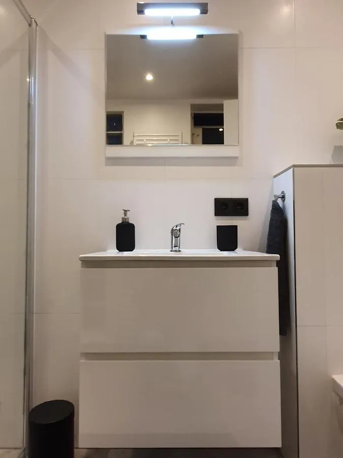 Studio Adanni 잔드보르트
